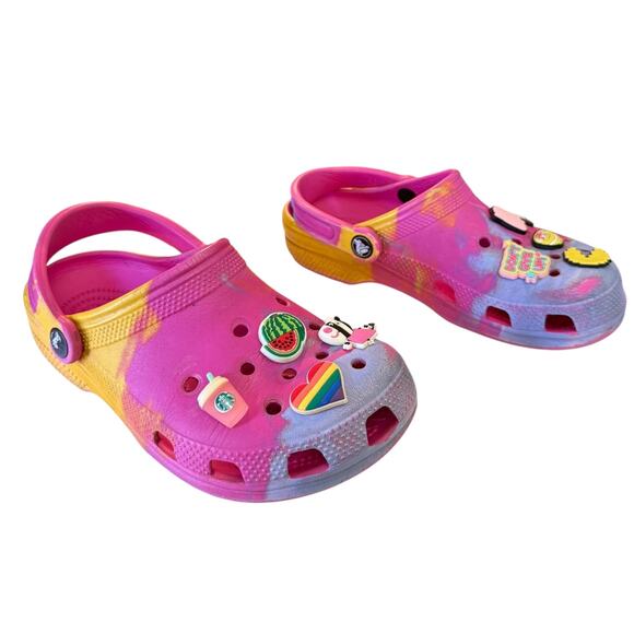 Crocs Tie Dye Multicolor Clogs With 8 Shoe Charms Size 4 - Picture 2 of 8